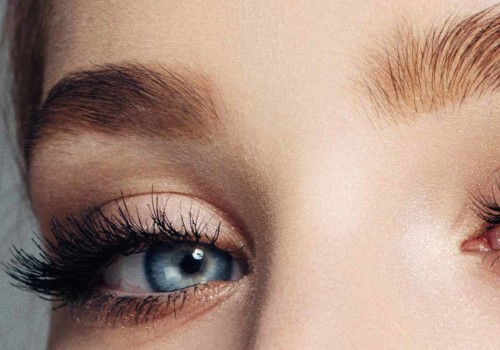 What does wispy mean for lashes?